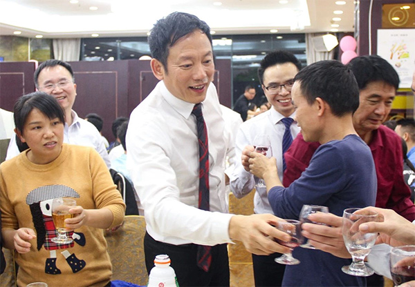 不負韶華，砥礪奮進，共筑青春夢，活力常青樹